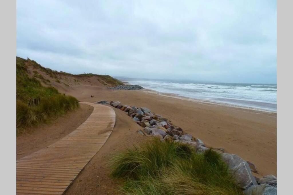 Life'S A Beach, Montrose Scotland Eksteriør bilde